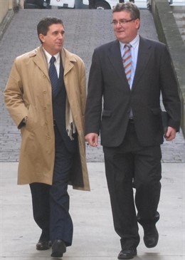 Jaume Matas junto a su abogado Miquel Arbona