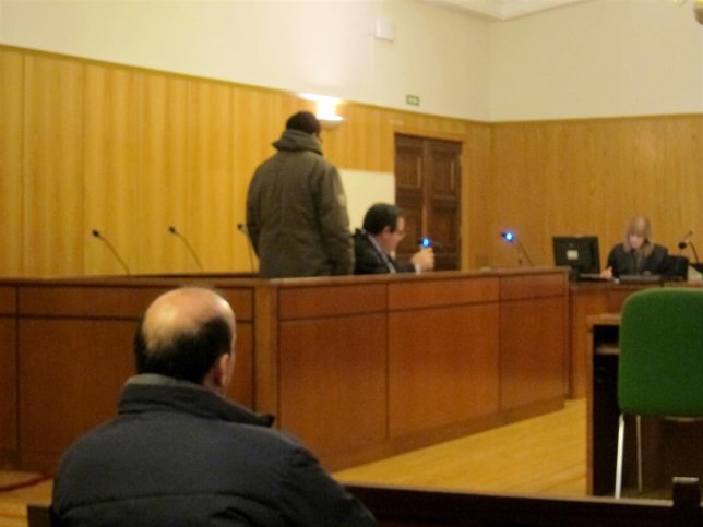 El exempleado de la gasolinera acusado de clonar las tarjetas. 