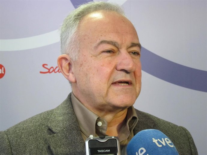 El portavoz parlamentario del PSdeG, José Luis Méndez Romeu