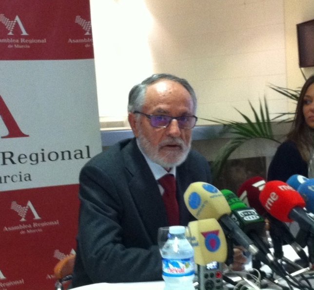 El presidente de la Asamblea Regional, Francisco Celdrán
