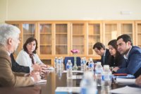 Moreno alerta de que la pobreza "va en aumento" en Andalucía