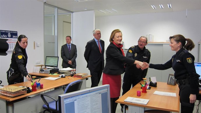 Rudi visita las nuevas instalaciones de la Unidad de la Policía Nacional adscrit