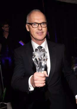 Michael Keaton en los Critics Choice Movie Awards at the