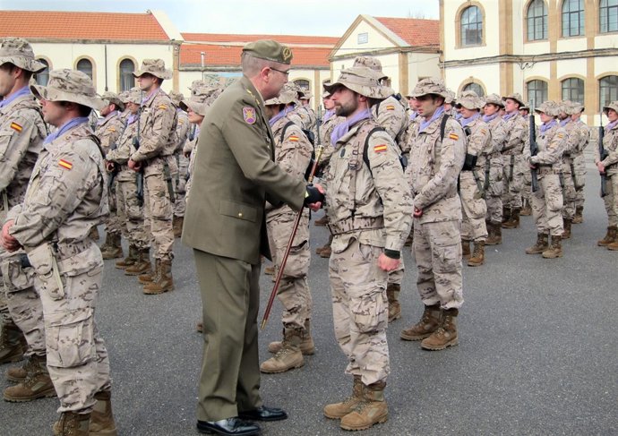 El general jefe, Manuel Godoy Malvar. Se despide de la Unidad 