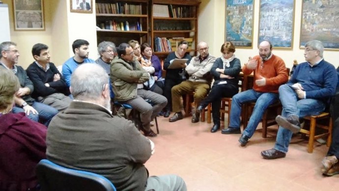 Asamblea abierta de IU en el barrio de El Molino. 