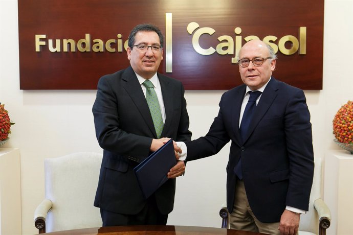 Fundación Cajasol y Real Betis impulsan la difusión del deporte entre escolares