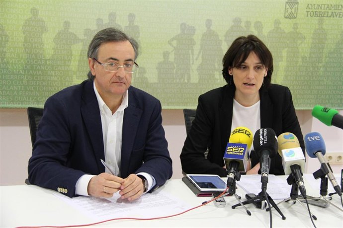 Lidia Ruiz Salmón y Pedro García Carmona