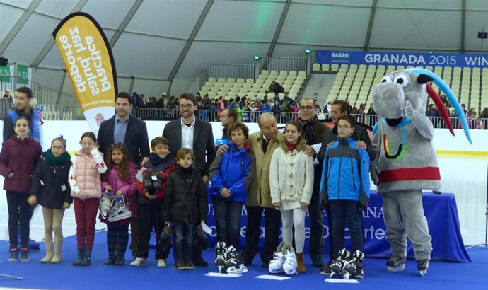 Torres Hurtado participa en la entrega de los premios del concurso de dibujos