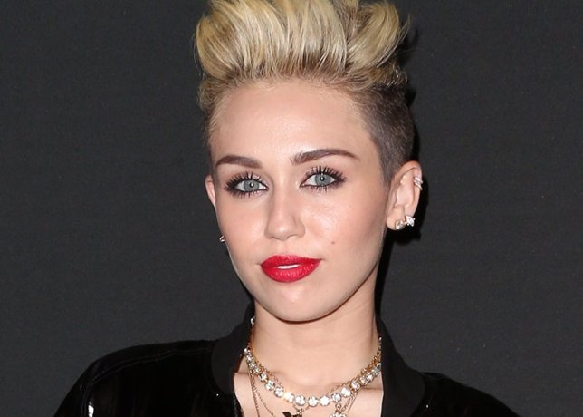 Instagram podría censurarle su cuenta a Miley Cyrus