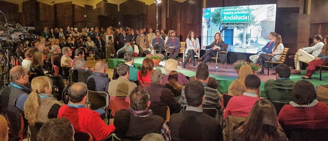 Fátima Báñez en la Convención Intermunicipal del PP-A en Málaga