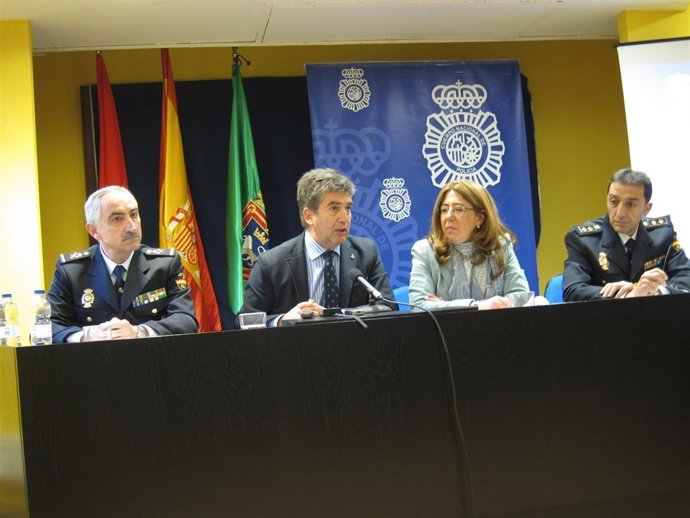 Cosidó junto a Alba, Rodríguez y Fernández en la rueda de prensa