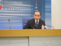 Serna cree que el "único fin" de la oposición sindical a las becas 'MIR docente' es "obstaculizar" al Gobierno