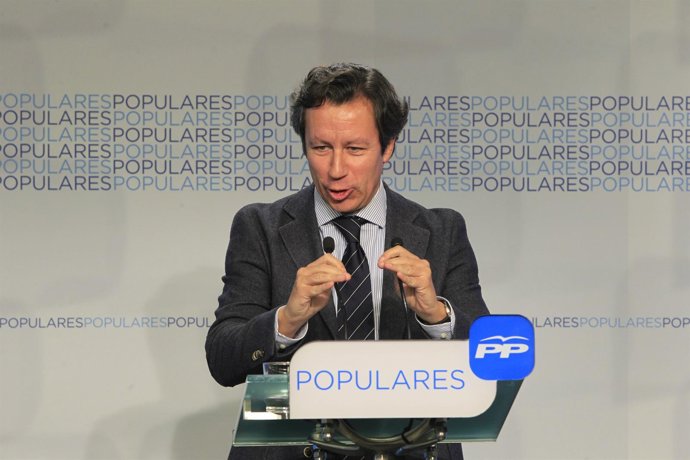 Carlos Floriano en la sede nacional del PP