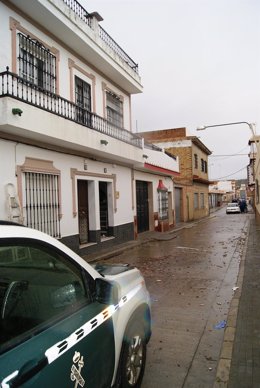 Operativos de la Guardia Civil en Puerto Serrano tras la agresión a un agente