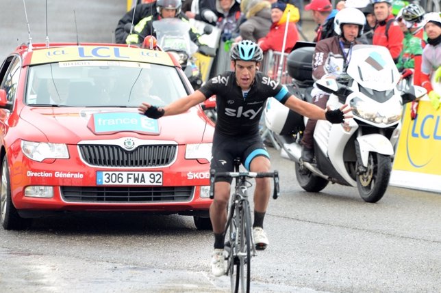Richie Porte gana la quinta etapa de la París-Niza