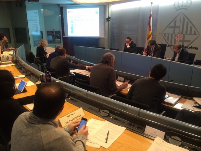 Comisión de Cultura del Ayuntamiento de Barcelona presidida por Jordi Portabella