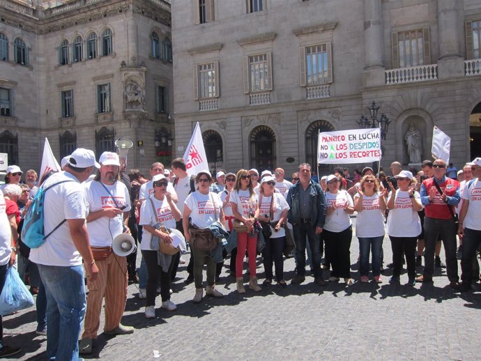 Trabajadores de Panrico en la plaza Sant Jaume de Barcelona