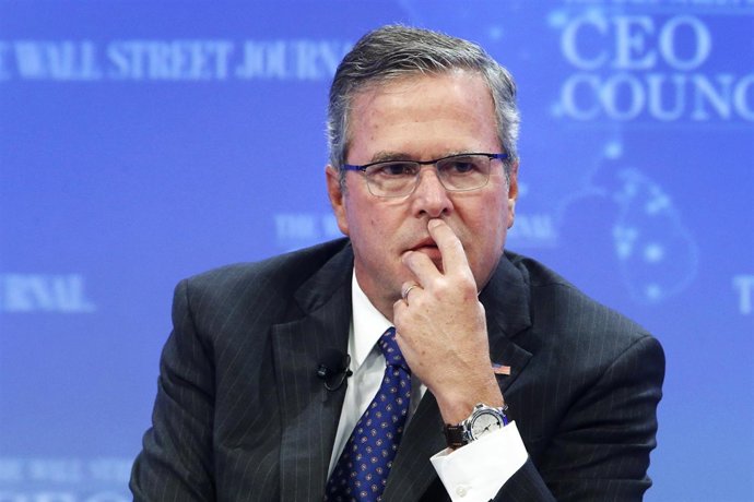 El exgobernador de Florida Jeb Bush