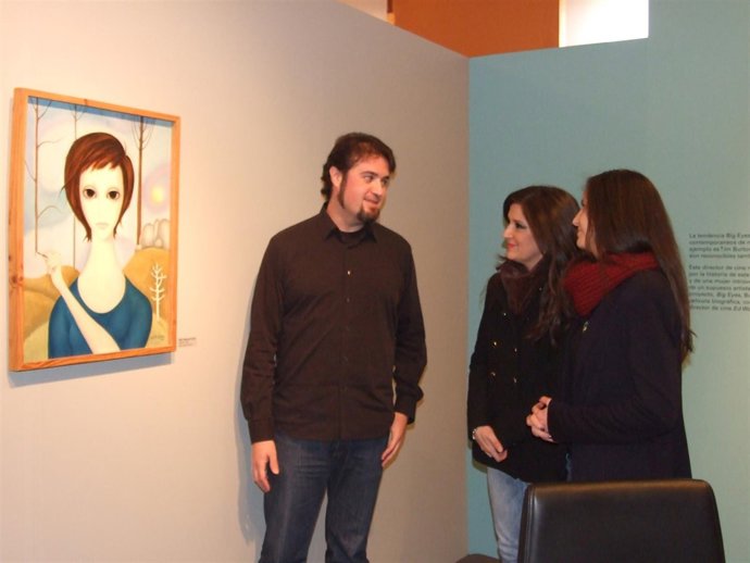 Dávila, Yolanda y Alcántara en la presentación del programa sobre Keane y cine.