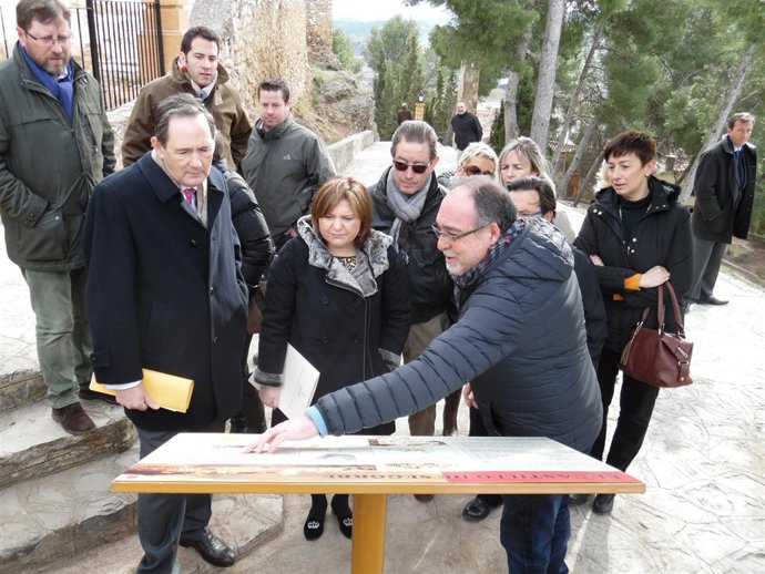 Bonig visita la restauración del Castillo de Segorbe