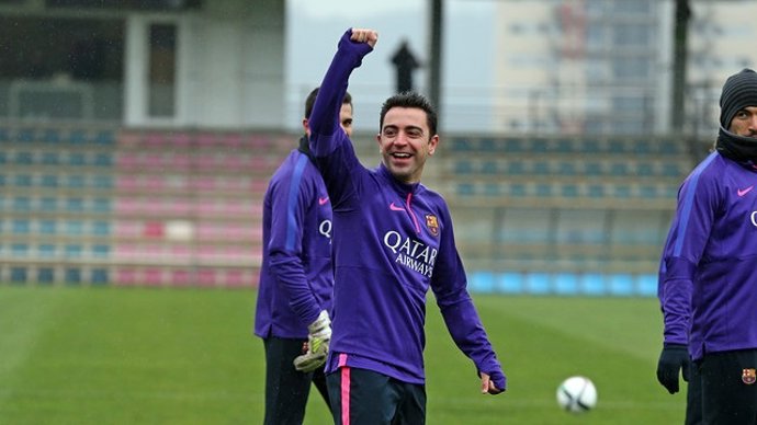 Xavi Hernández entrenando con el Barcelona
