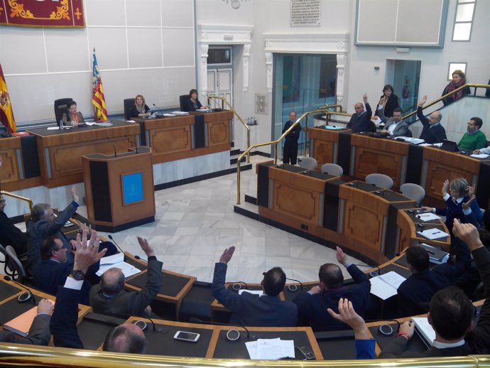 La Junta de Gobierno vota a favor de la rescisión del contrato con Cespa-Ortiz