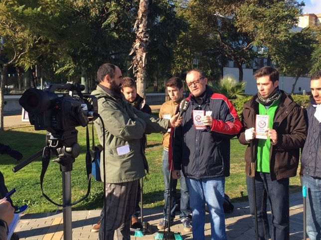 Checa málaga excrementos perros recogida campaña