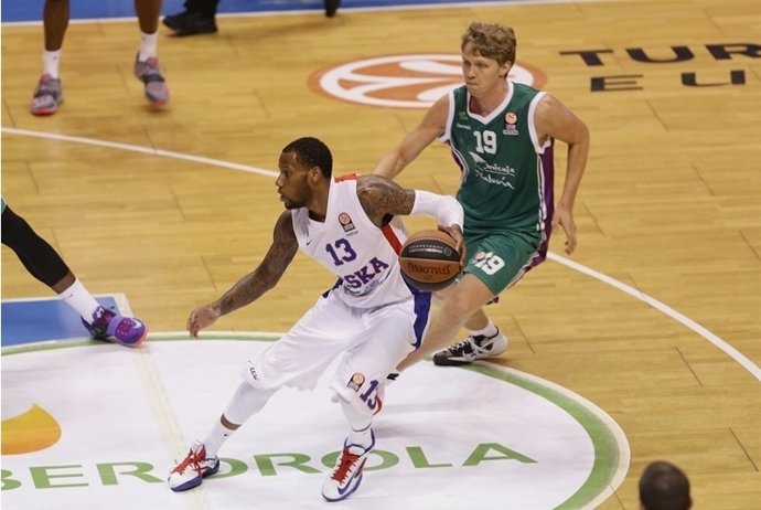 Jugada en el CSKA de Moscú vs Unicaja.