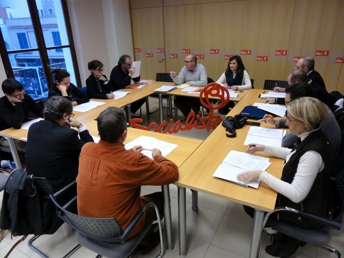 Rp conferencia política