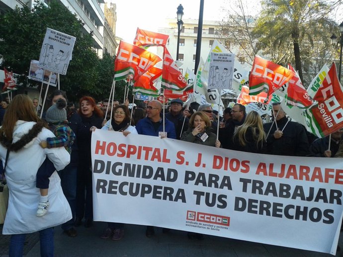 Manifestación de los trabajadores del H. Aljarafe