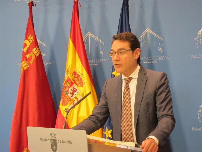 El portavoz del Gobierno regional, José Gabriel Ruiz