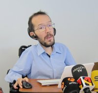 Echenique (Podemos) considera positivo que Iglesias hable "con todo el mundo", también con Zapatero