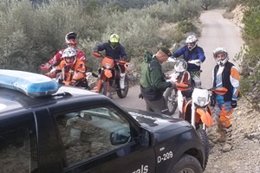 Motocicletas interceptadas en un sendero forestal en Tarragona