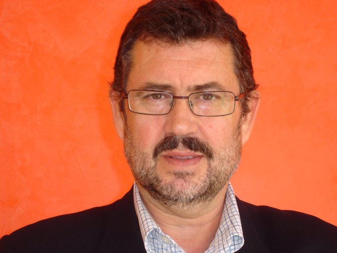 El candidato del IU a la Alcaldía de Almería, Rafael Esteban