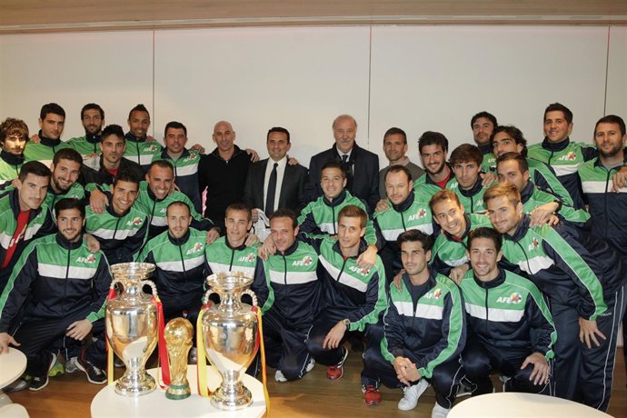 Vicente del Bosque, con los integrantes de Sesiones AFE