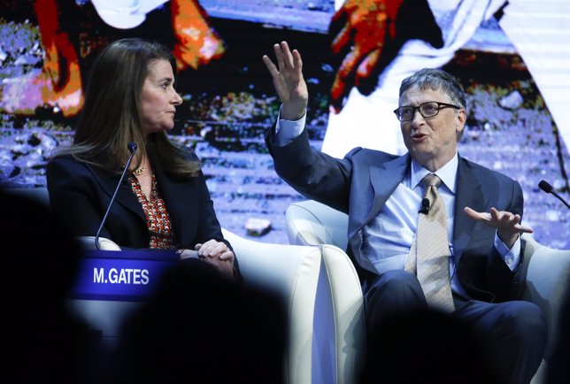 Bill Gates y Melinda Gates en foro de Davos 2015