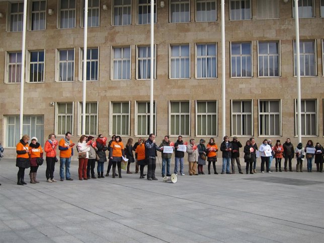 Concentración trabajadoras 'ADLAR'