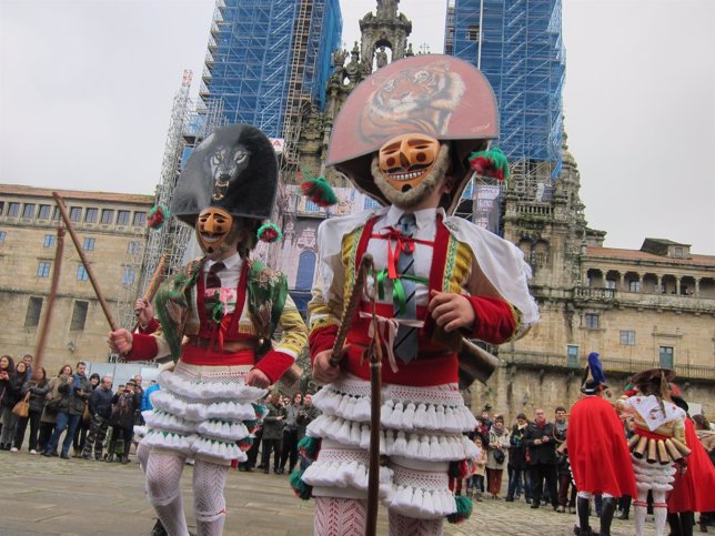 Los 'cigarróns' toman el Obradoiro compostelano