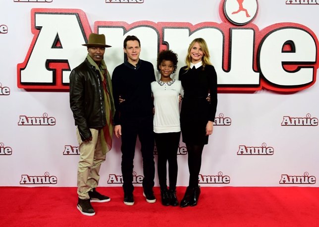 Jamie Foxx, Will Gluck, Quvenzhane Wallis and Cameron Diaz attending a photocall