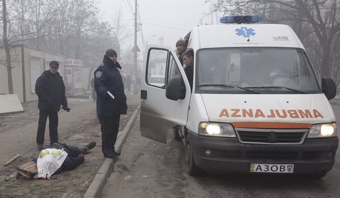 Una de las víctimas mortales del bombardeo separatista sobre Mariupol