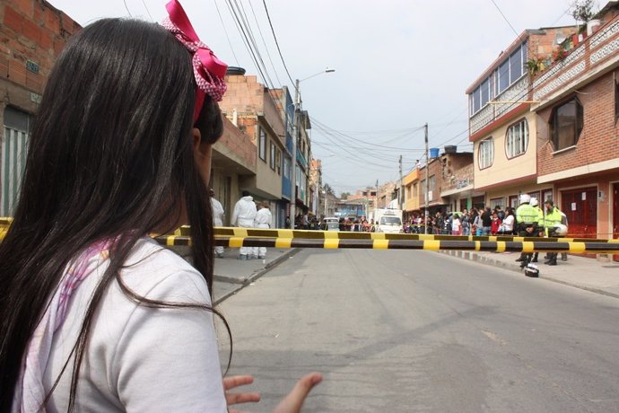 Envían a la cárcel a una mujer que mató a golpes a su hija en Colombia