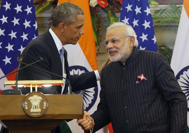 Barack Obama y Narendra Modi tras firma de acuerdo de cooperación 2015