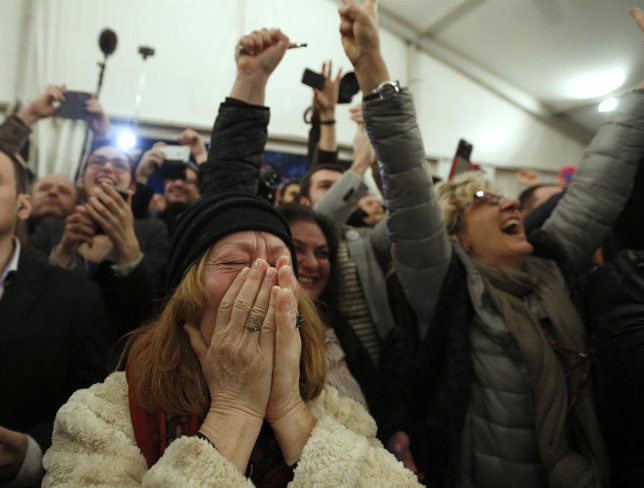 Seguidores de SYRIZA celebran su victoria en las e