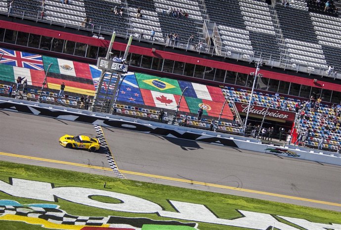 Corvette ganando las 24 horas de Daytona 