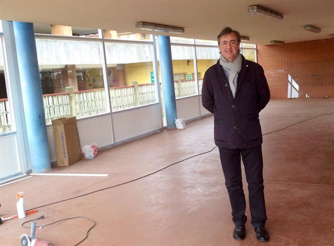 García Carmona visita las obras en el parvulario 'Marigalante'