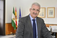 Susana Díaz cesa a los consejeros de IULV-CA y sitúa a Jiménez Barrios como vicepresidente