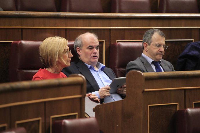 Grupo Parlamentario de UPYD en el Congreso con Rosa Díez, Gorriarán y Anchuelo