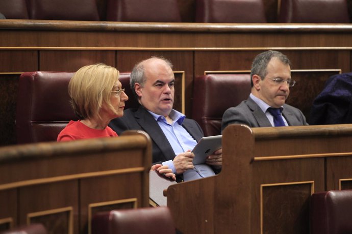 Grupo Parlamentario de UPYD en el Congreso con Rosa Díez, Gorriarán y Anchuelo