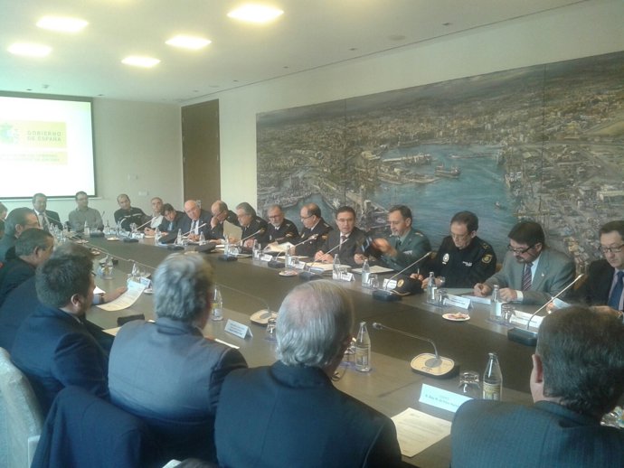 Nota, Corte Y Foto Delegado Comision Mixta Seguridad Privada