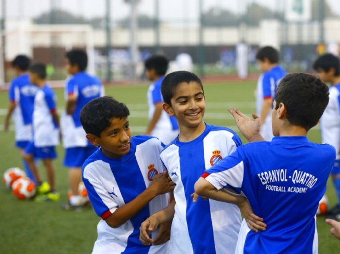 El Espanyol abre una academia en Emiratos Árabes